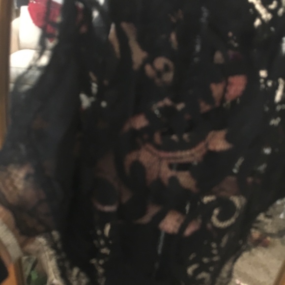 0 to 100 Black Dress - Picture 5 of 5